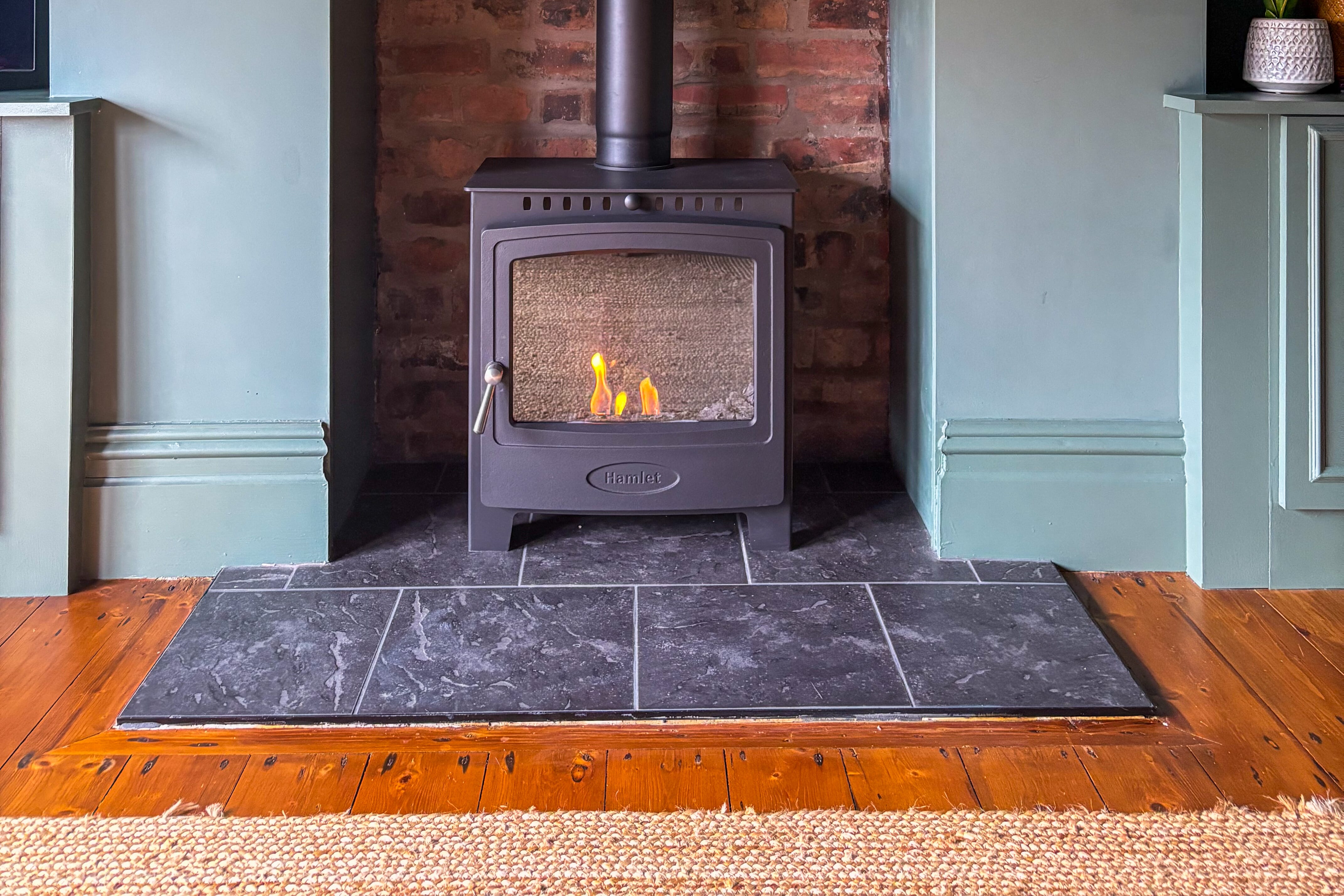 Solution 5 Widescreen Bioethanol Stove Image: @fromlondontomanchester